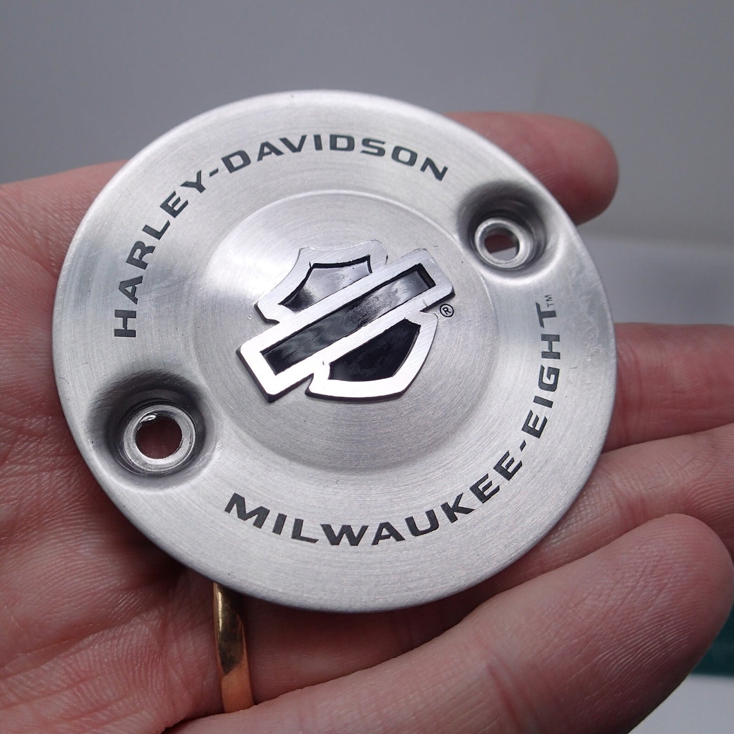 USED Genuine Harley-Davidson 17 M8 Bright Polished Aluminum Timer Cover 25600110