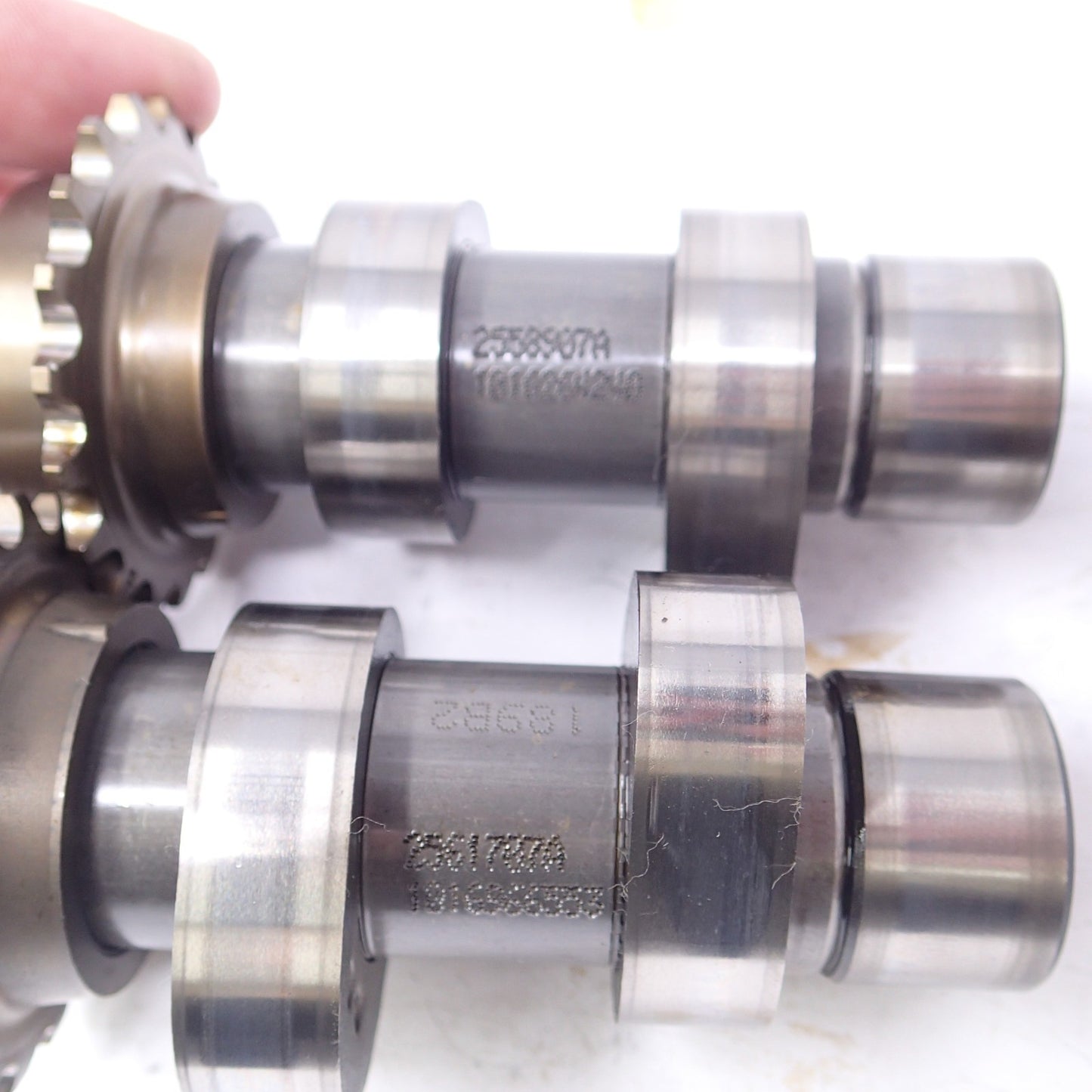 Nice 07-14 Harley Cams Twin Cam SOFTAIL 2007-2014 2561787A