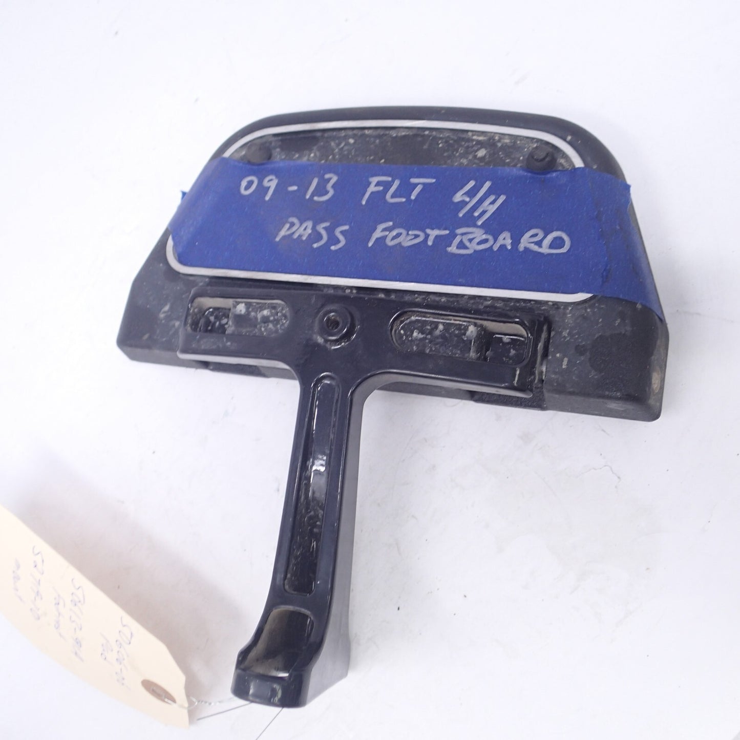 2013 Harley Davidson Road Glide FLTRU Rear Passenger Foot Step SINGLE 50613-91a