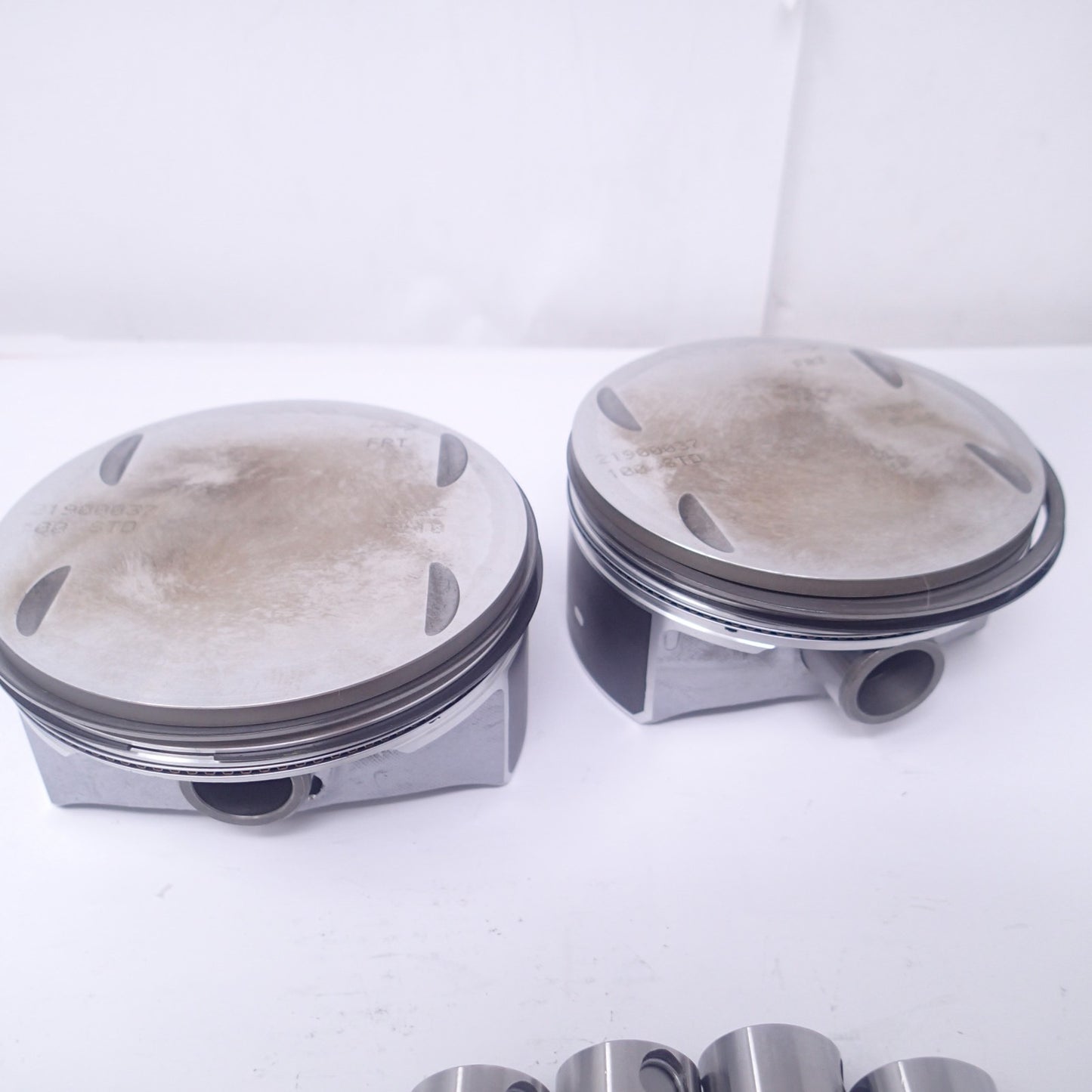 OEM Harley-Davidson 107" Milwaukee 8 Take-Off Piston Set 21900037 +Lifters