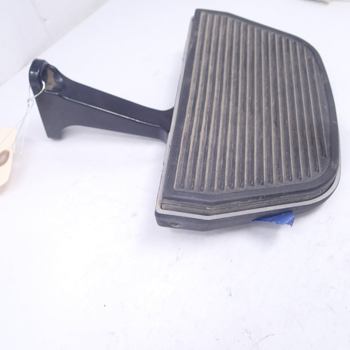 2013 Harley Davidson Road Glide FLTRU Rear Passenger Foot Step SINGLE 50613-91a