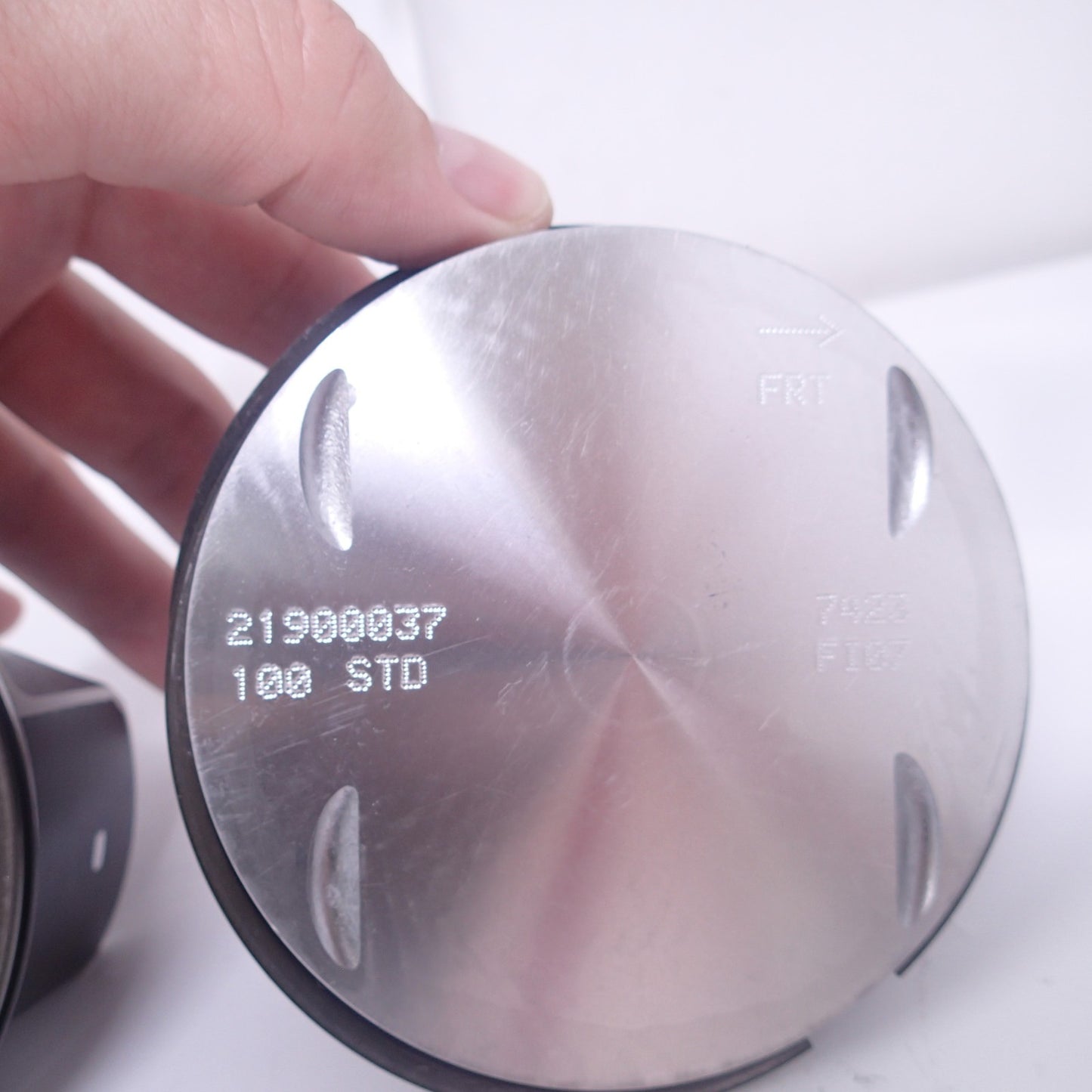 OEM Harley-Davidson 107" Milwaukee 8 Take-Off Piston Set 21900037