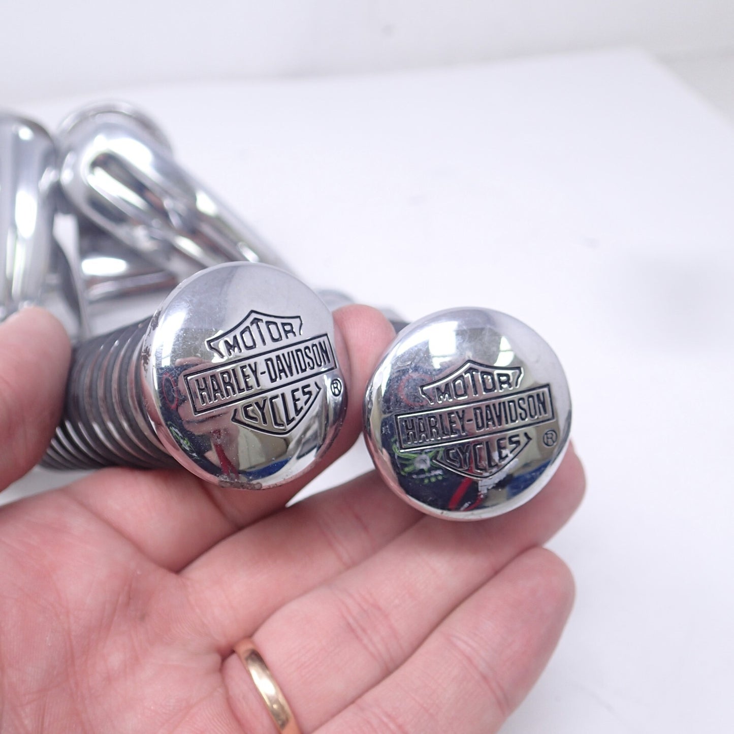 HARLEY DAVIDSON ADJUSTABLE MOUNTS CHROME  O-Ring Footpegs 49128-82/50832-07A