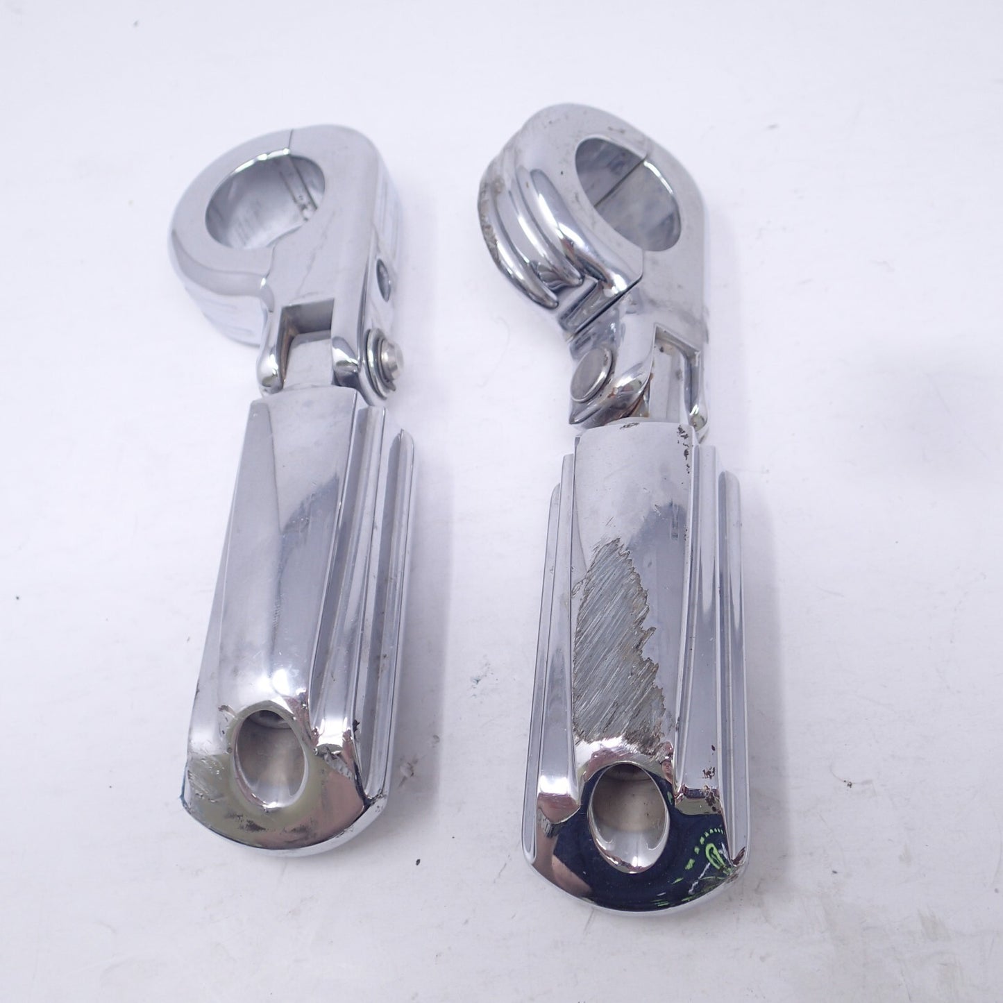 2004 Harley Davidson FLHTI Electra Glide Classic OEM Highway Crash Bar Pegs