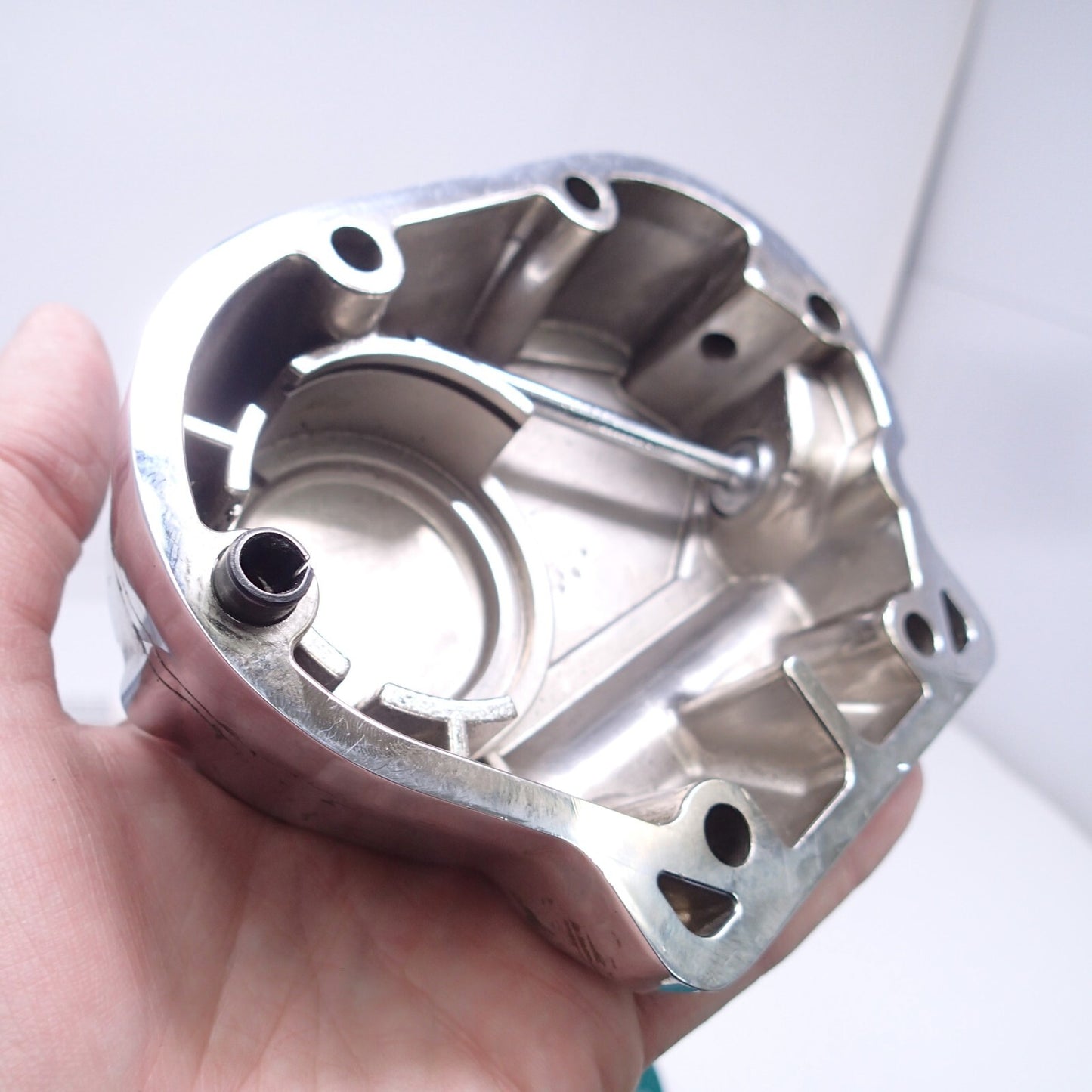 Harley Davidson Genuine USED 5 Speed Silver Transmission Side Cover 37082-99