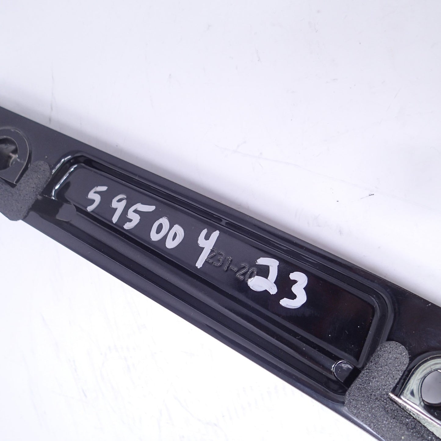 Harley  Street Bob FXBB Left Rear Fender Frame Cover Strut Slim Softail 59500423