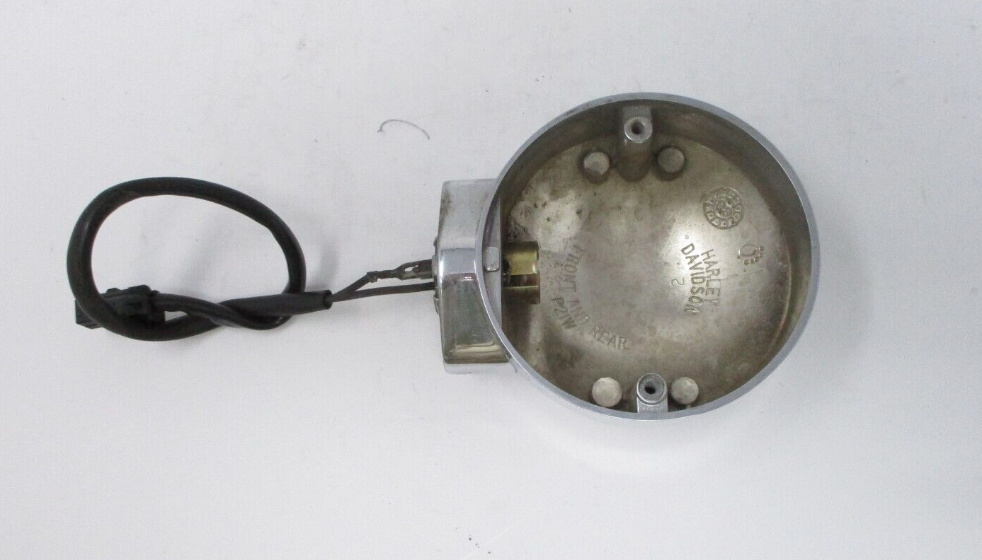 Harley-Davidson  Chrome  2 Wires  Turn Signal Housing 68765-94A