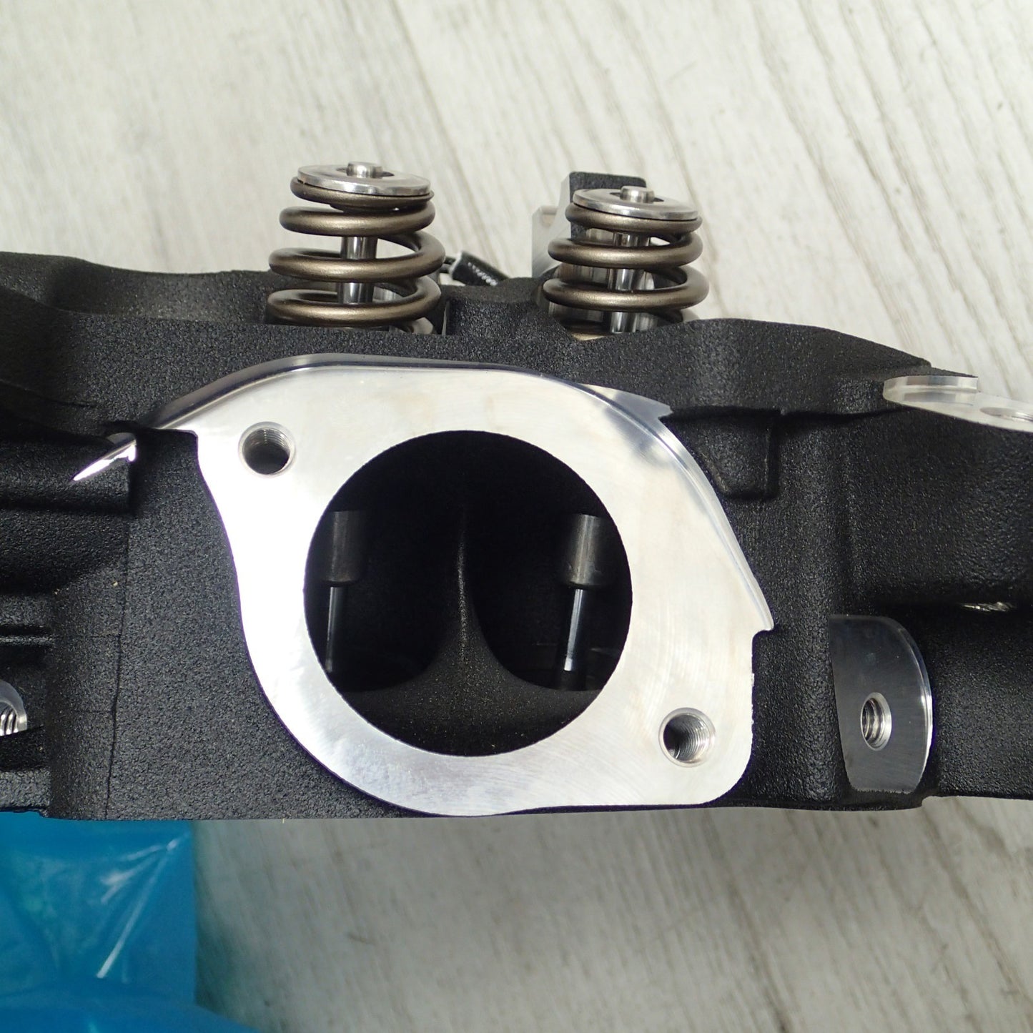 oem Harley 16500404 Rear Oil Cooled Black Cylinder Head 17-23 M8 Touring Softail