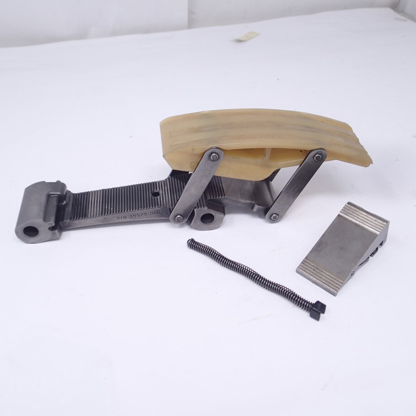 08-13 Harley Davidson FLTRUSE Road Glide Ultra Timing Chain Guides 39929-06B