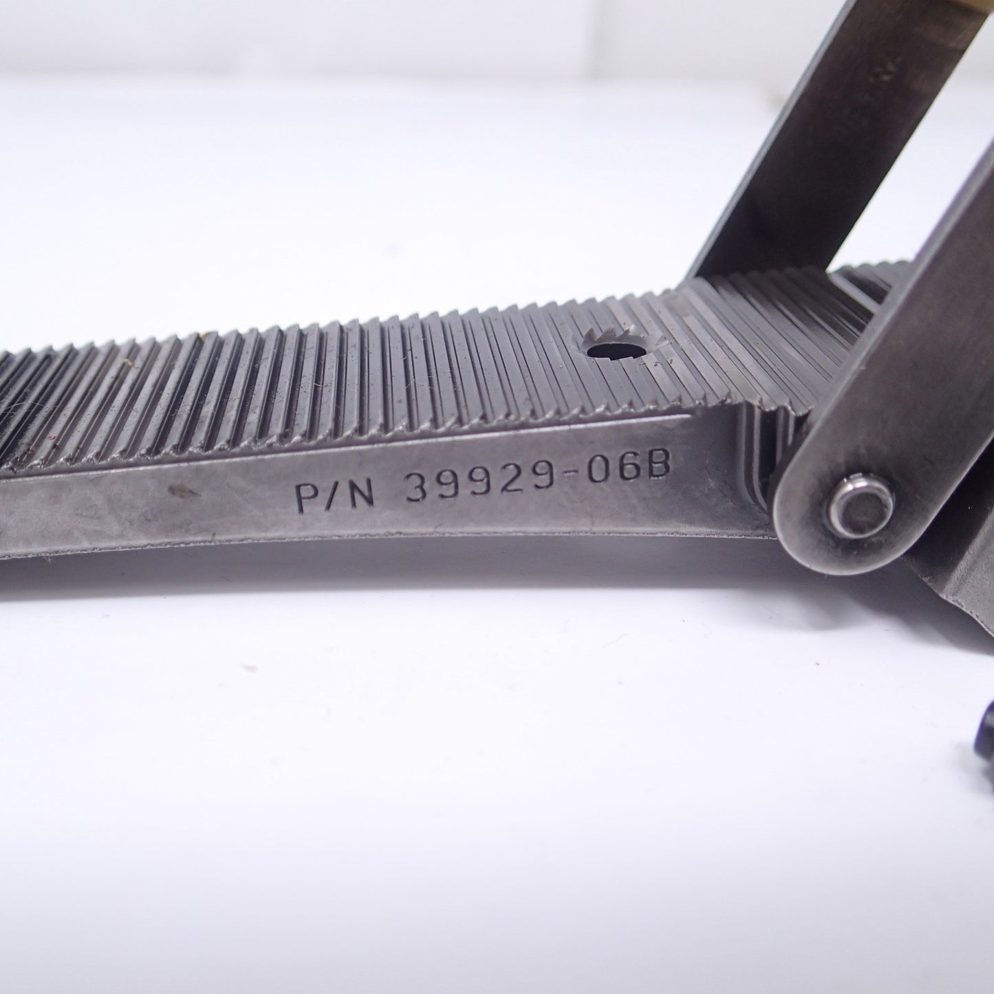 08-13 Harley Davidson FLTRUSE Road Glide Ultra Timing Chain Guides 39929-06B