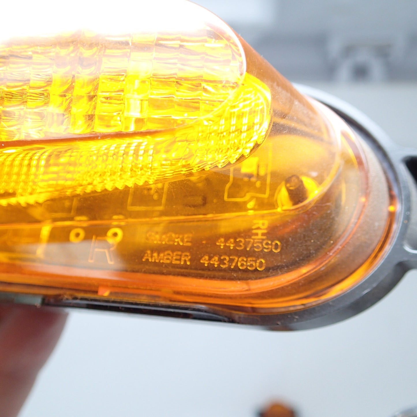 Harley Right & Left Turn Signal Assembly Amber - 67800203/67800204