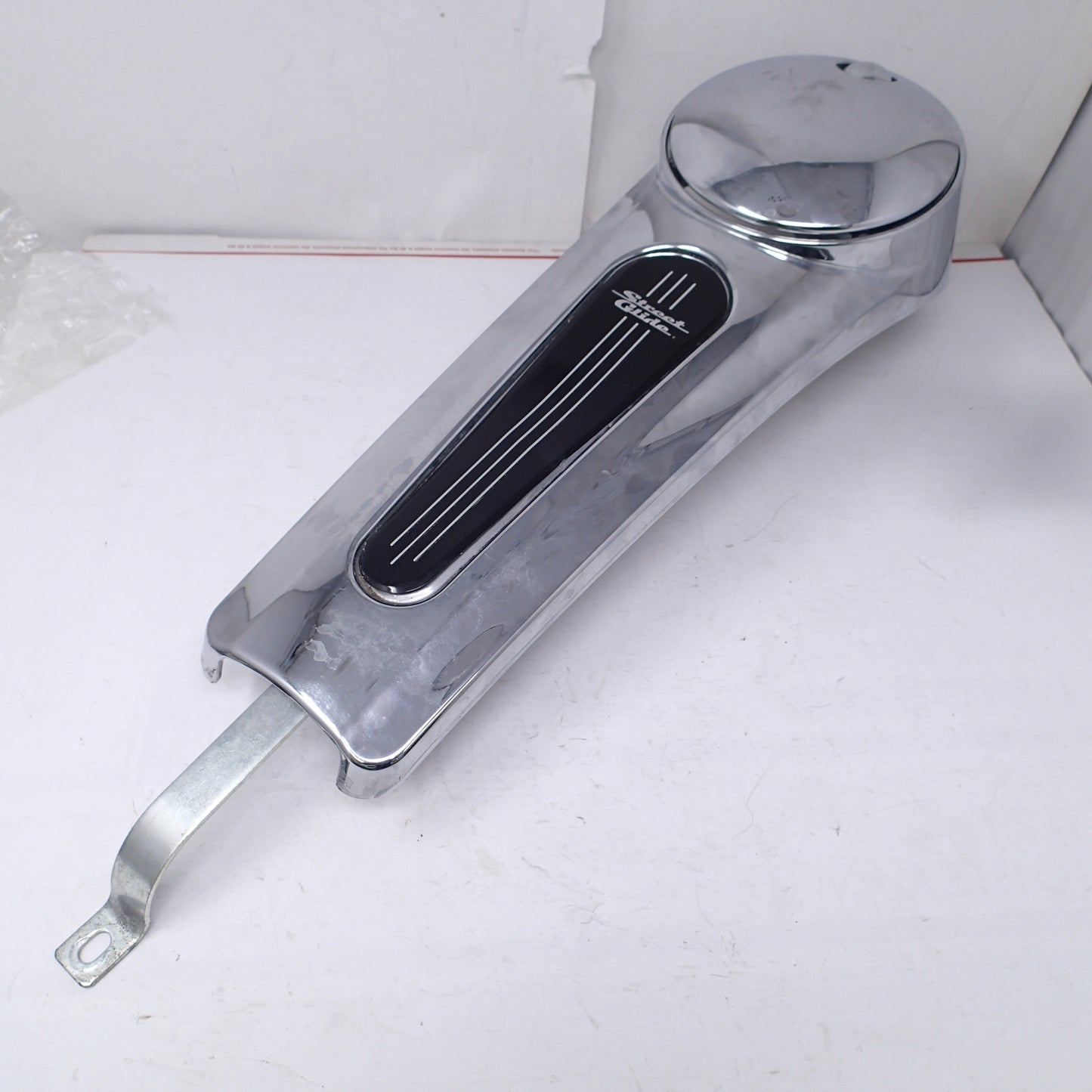 08-23 Harley Touring Fuel Gas Tank Dash Console Cover 69214-08 DENT