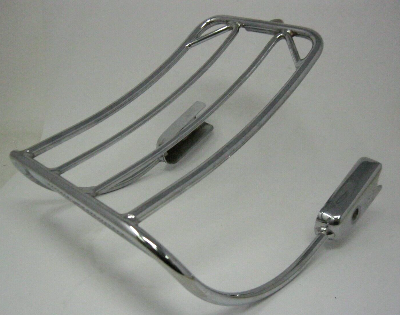 Harley-Davidson OEM 02-05 FXDWG Bobbed Fender Chrome Luggage Rack 56495-02