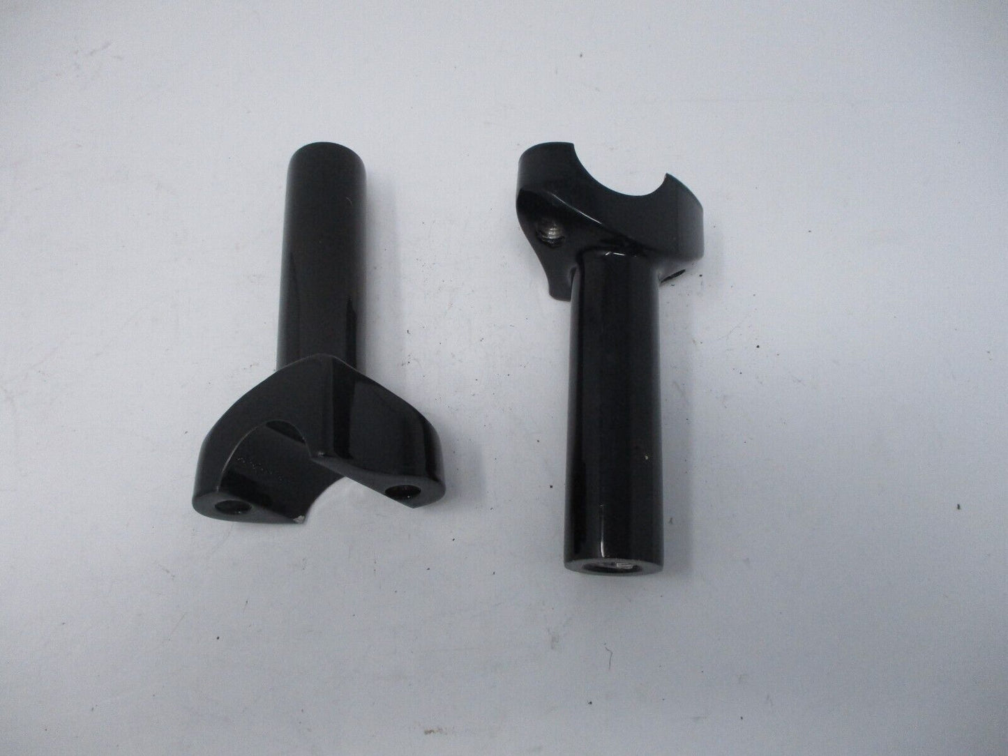 DRAG SPECIALTIES    4" BUFFALO RISERS Gloss Black Straight Riser 0602-0520