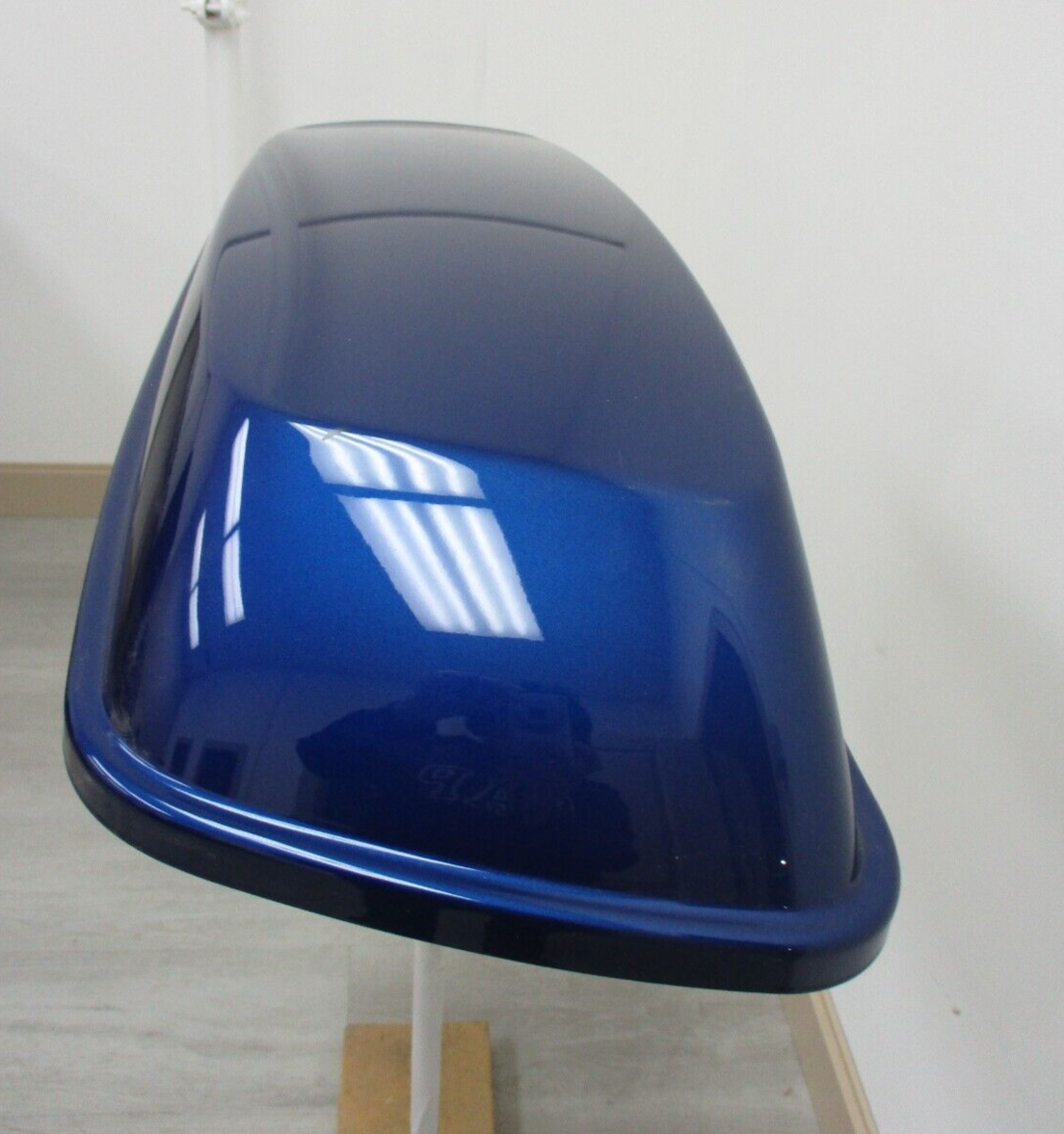 Harley Davidson OEM  Saddlebag Lid   90200411   2014 and LATER ROYAL BLUE