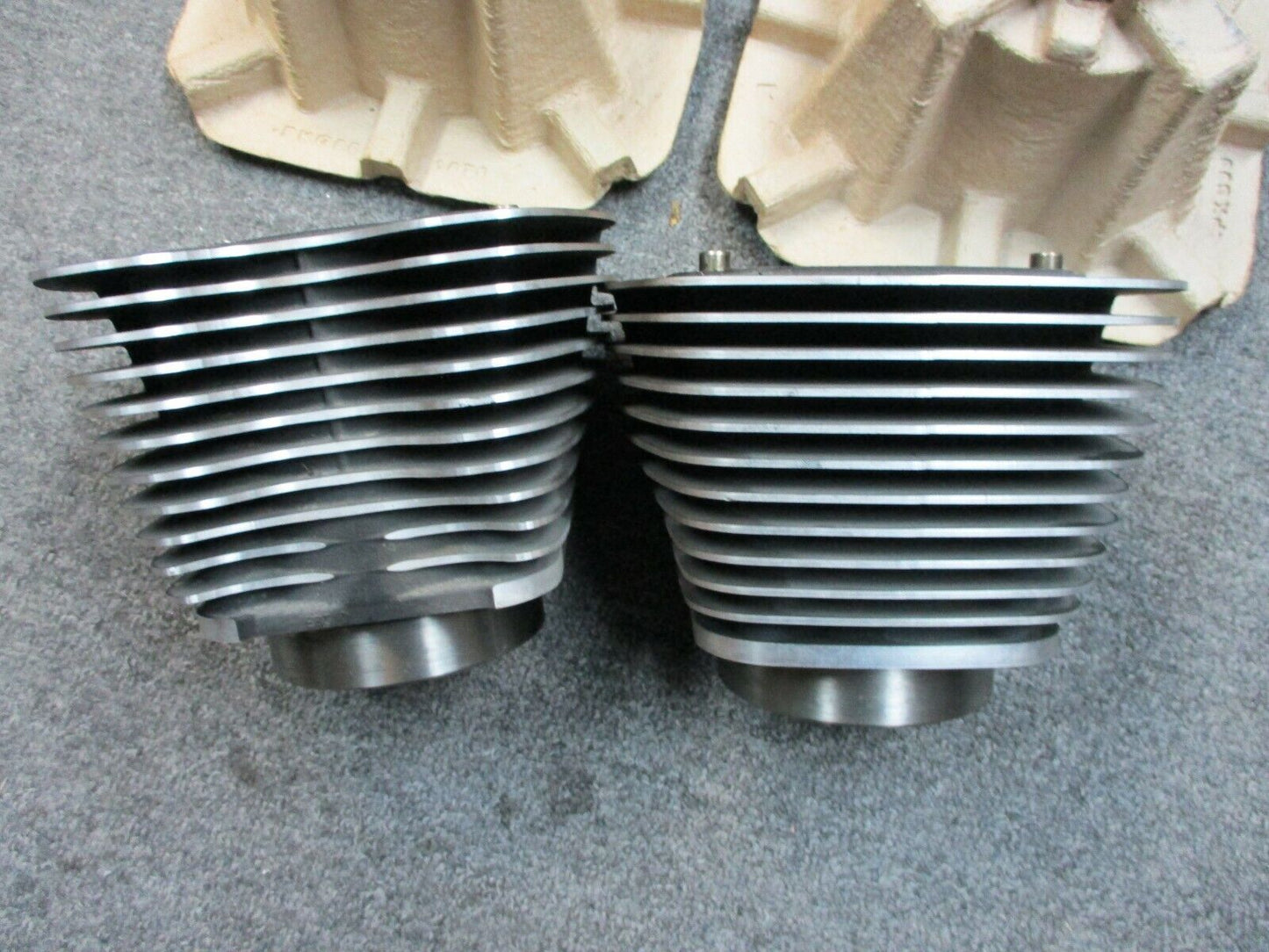 Harley Davidson OEM Cylinders 96 Softail, DYNA, FXDB 16800004