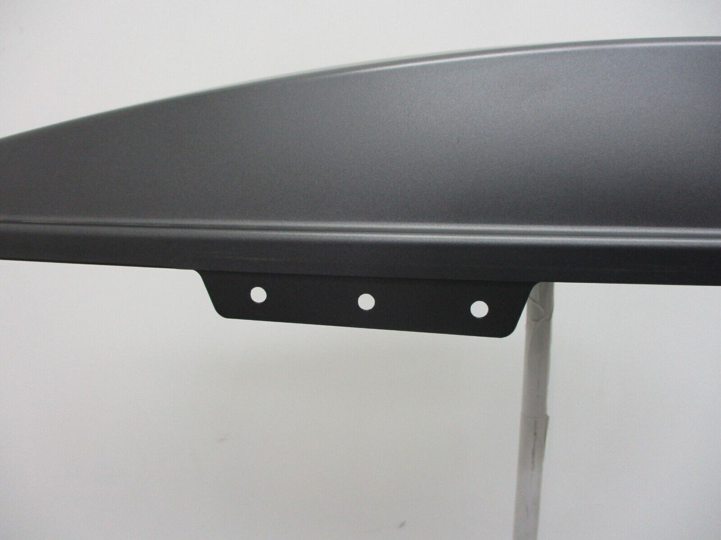 Harley Davidson OEM  Saddlebag Lid  GRAY  90200411   2014 and LATER