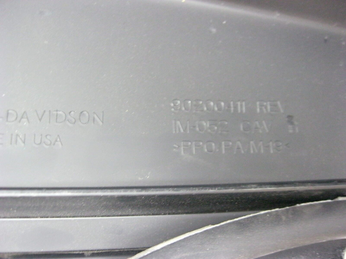 Harley-Davidson OEM Left Saddlebag Lid Damaged 90200411 2014-Later