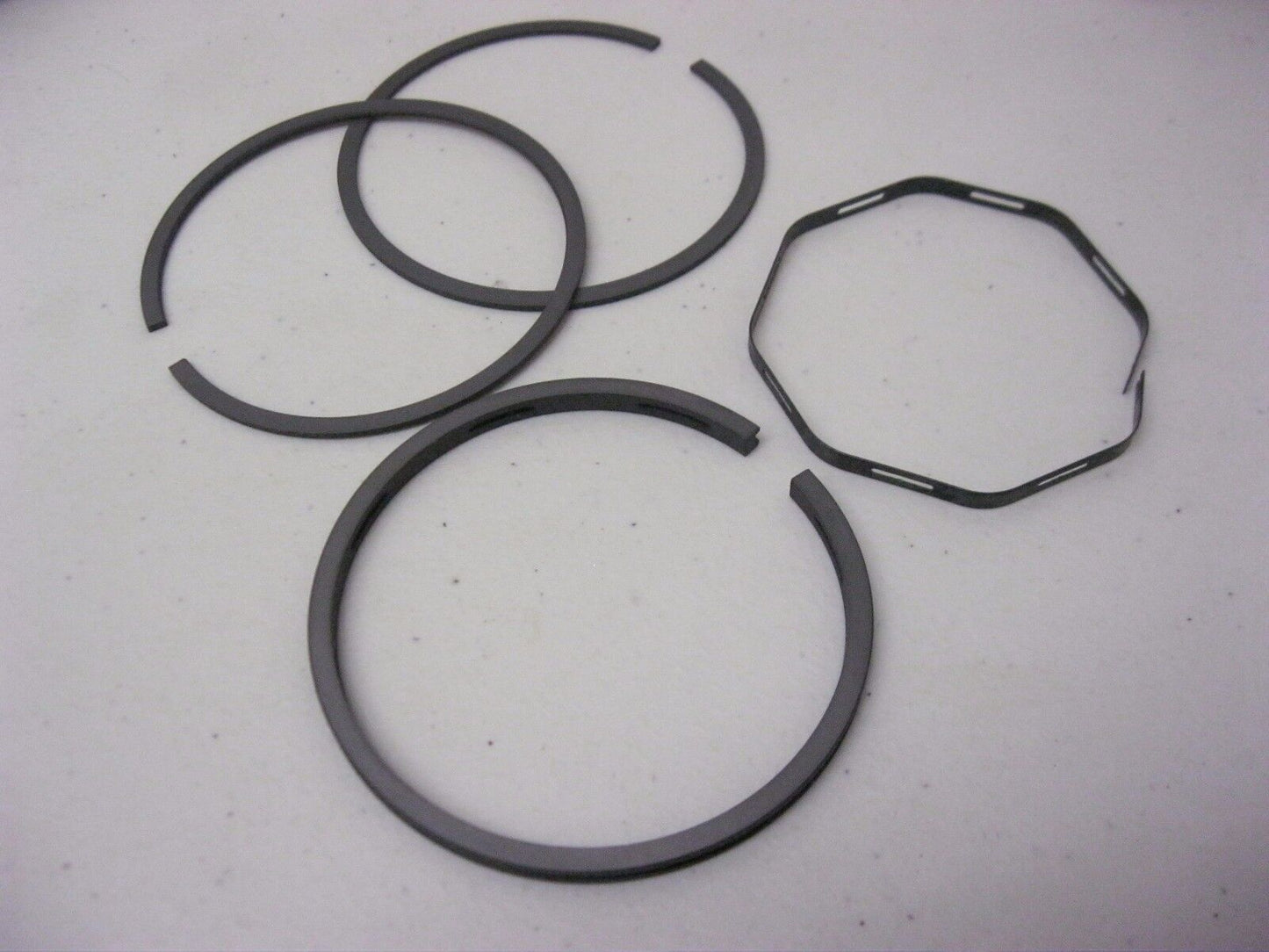 CUSTOM CHROME 17086 PISTON RING SET FOR 72-E85XL +.030