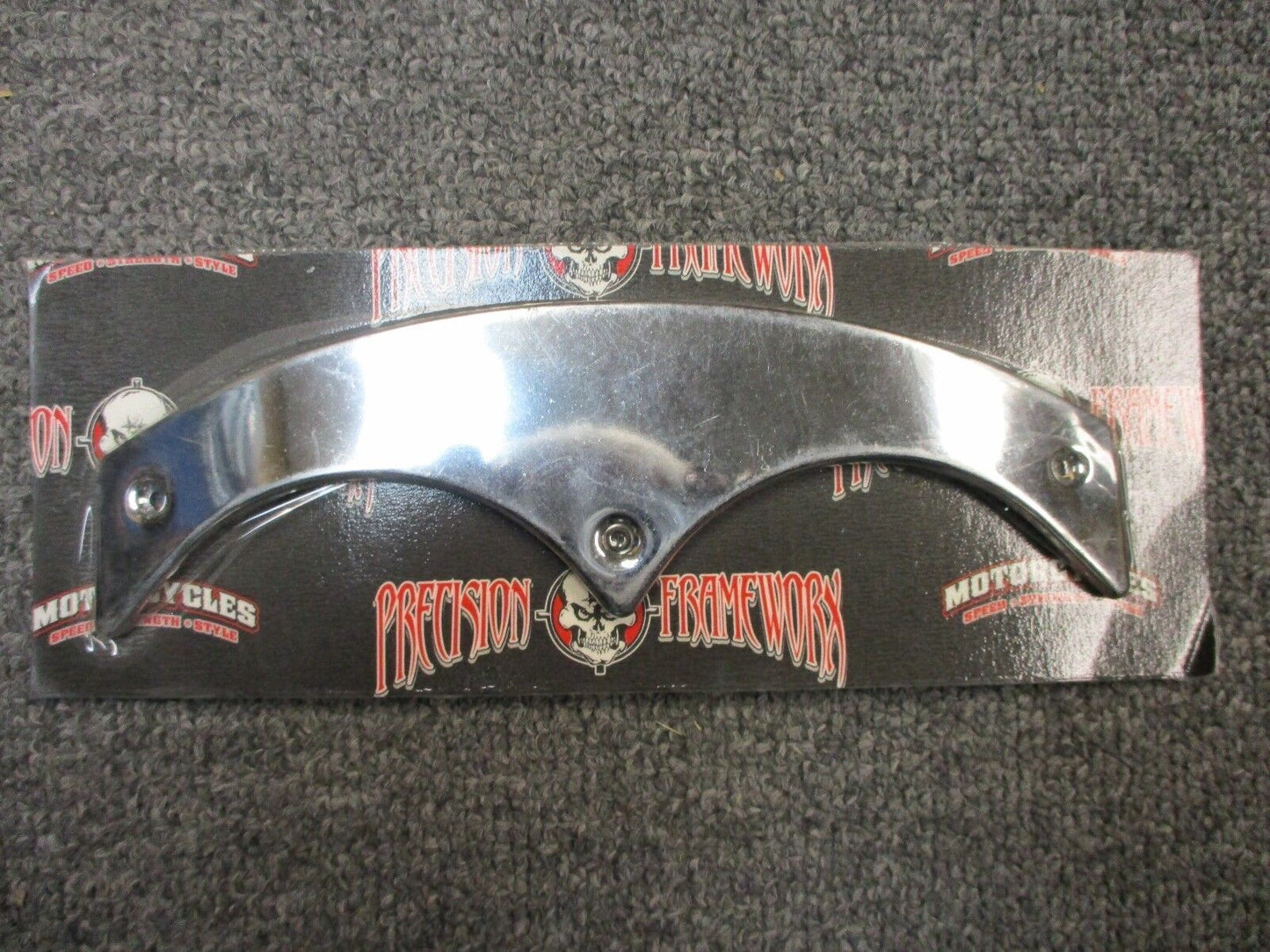 Custom Chrome 26-593 FL NOS Custom Chrome Plain Fender Tip