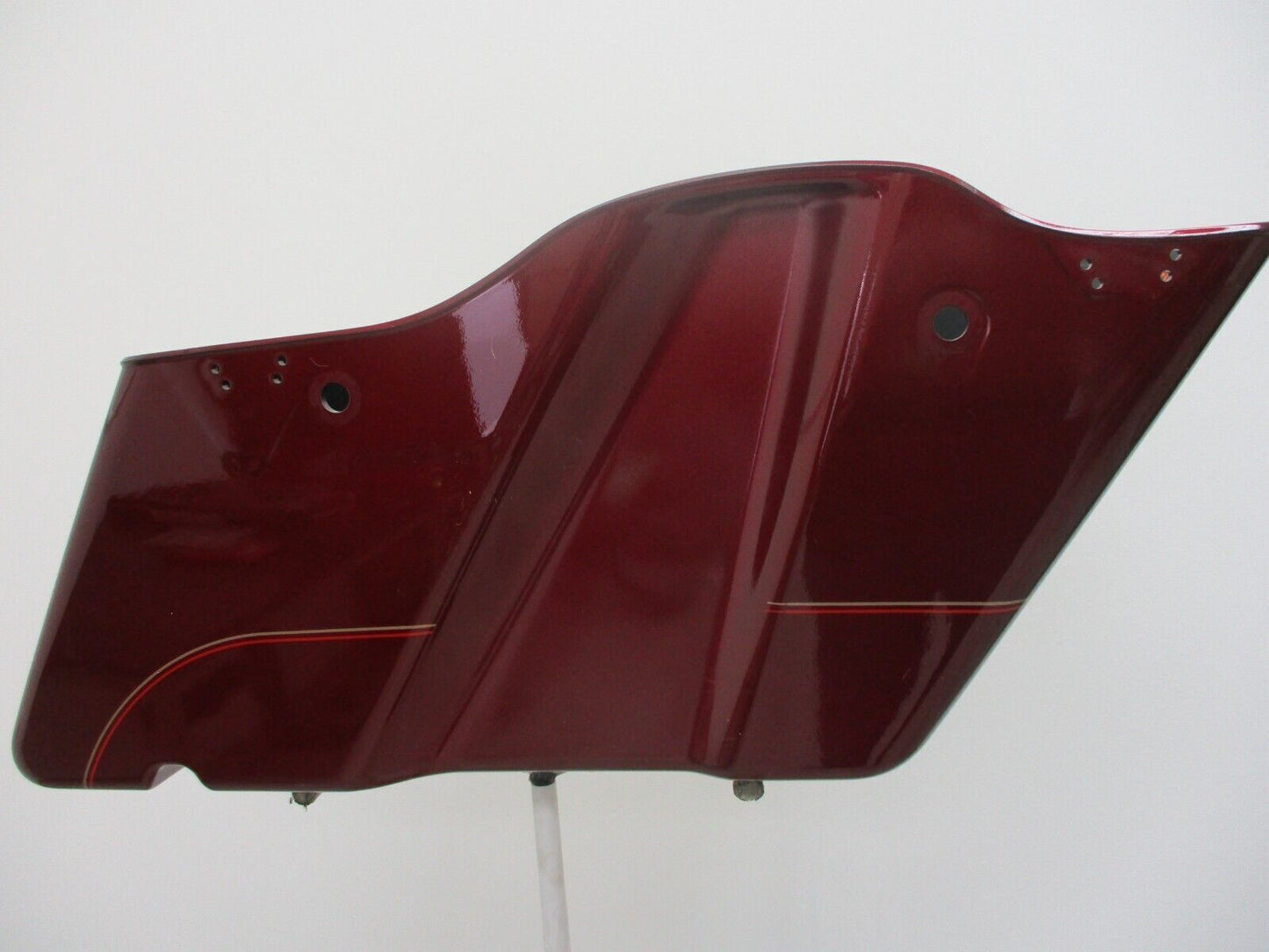 Harley Davidson OEM  LEFT Saddlebag RED 90200414 2014-Later