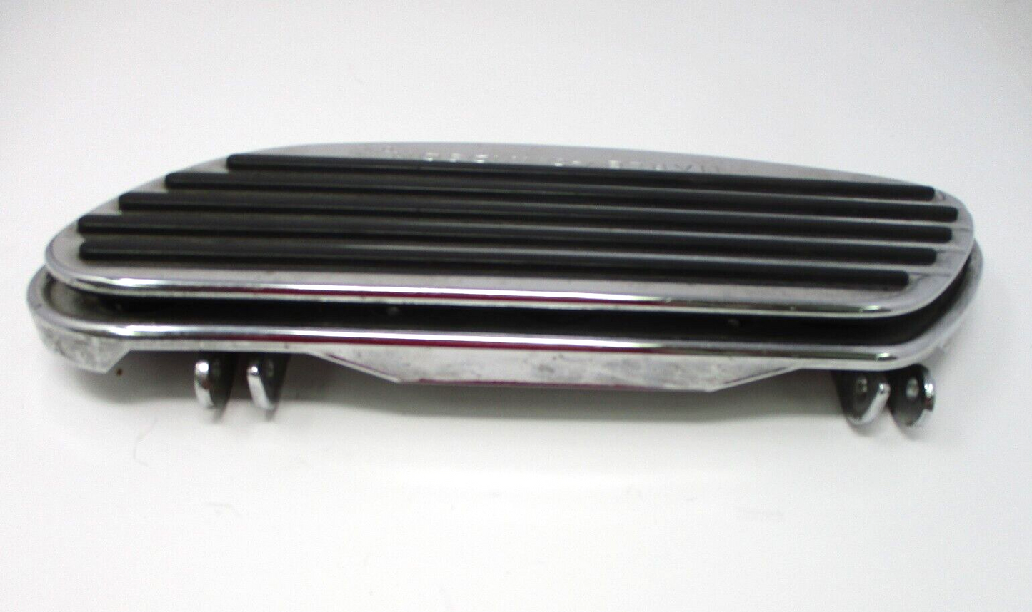 Harley-Davidson '04-later  Footboards and  Pad  Chrome 50683-04