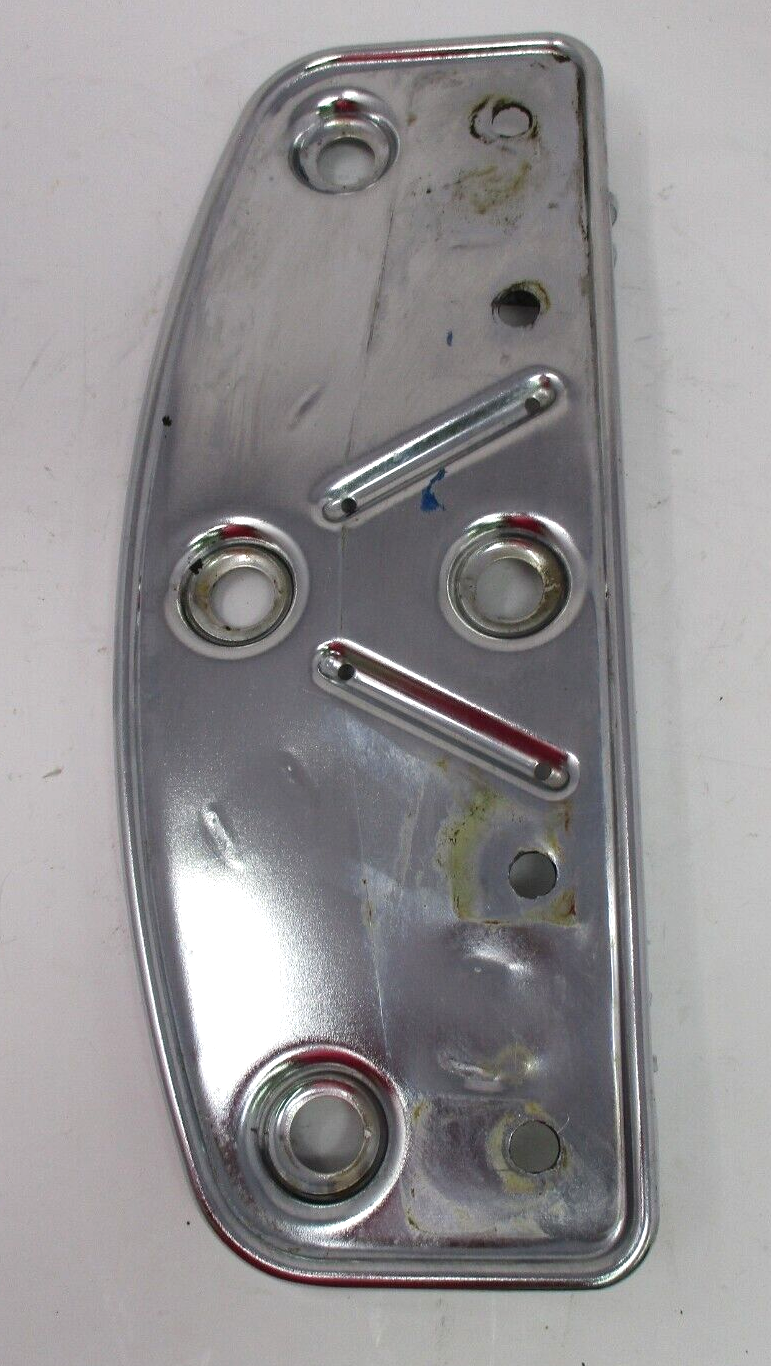 Harley Davidson OEM '06-'20 FLSTF/FL Floorboard Chrome 50621-06