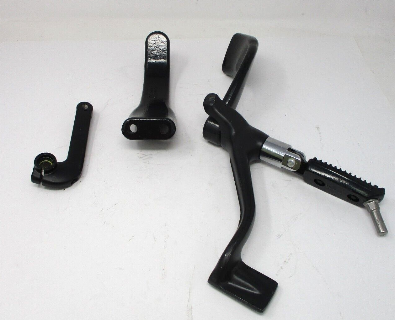 Harley-Davidson Black Mid Control Foot Peg Brake Pedal Kit 42972-04