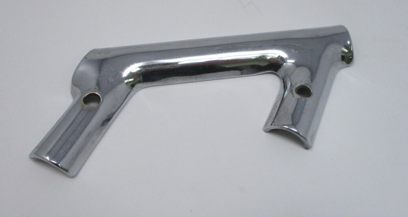 Saddlebag Side Rail Bracket RL136