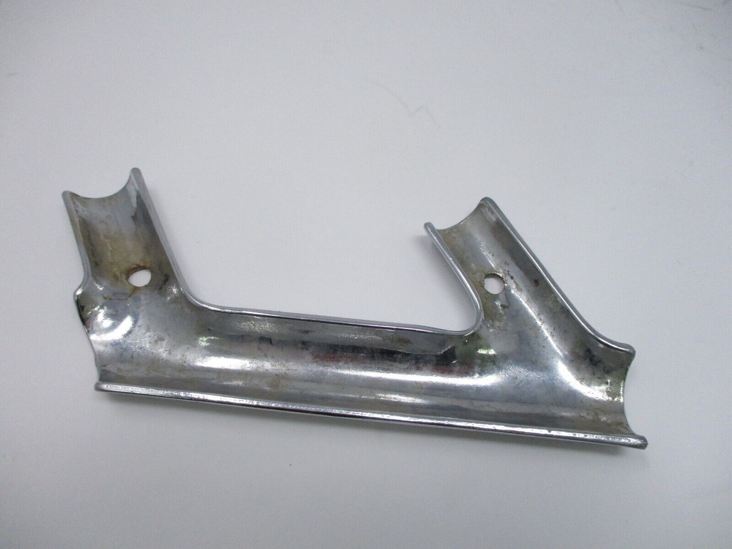 Saddlebag Side Rail Bracket RL136