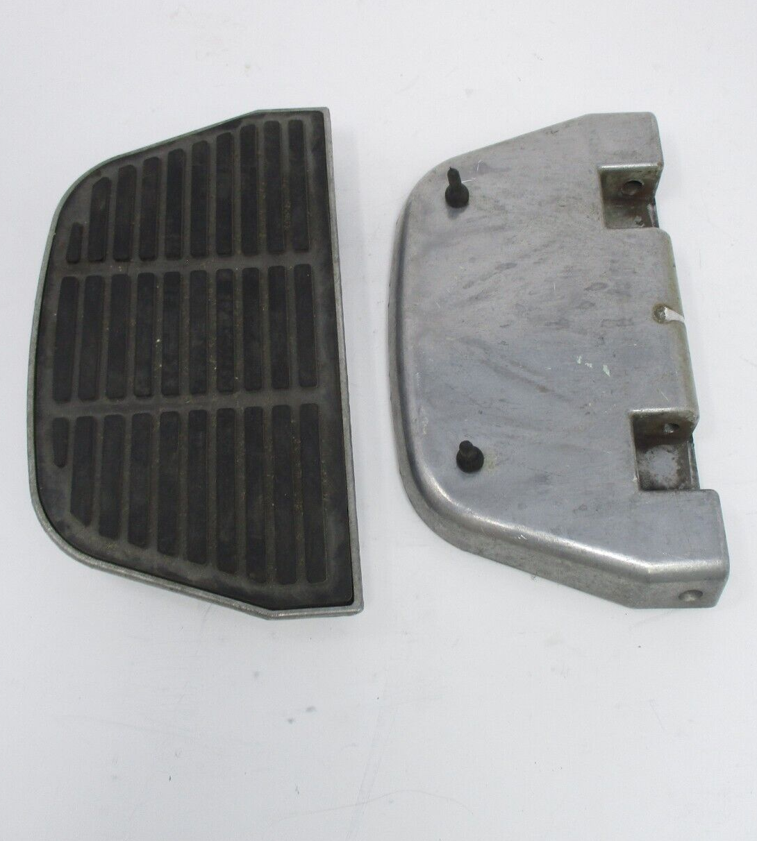 Harley-Davidson  Passenger Footboards with PAD 50613-91