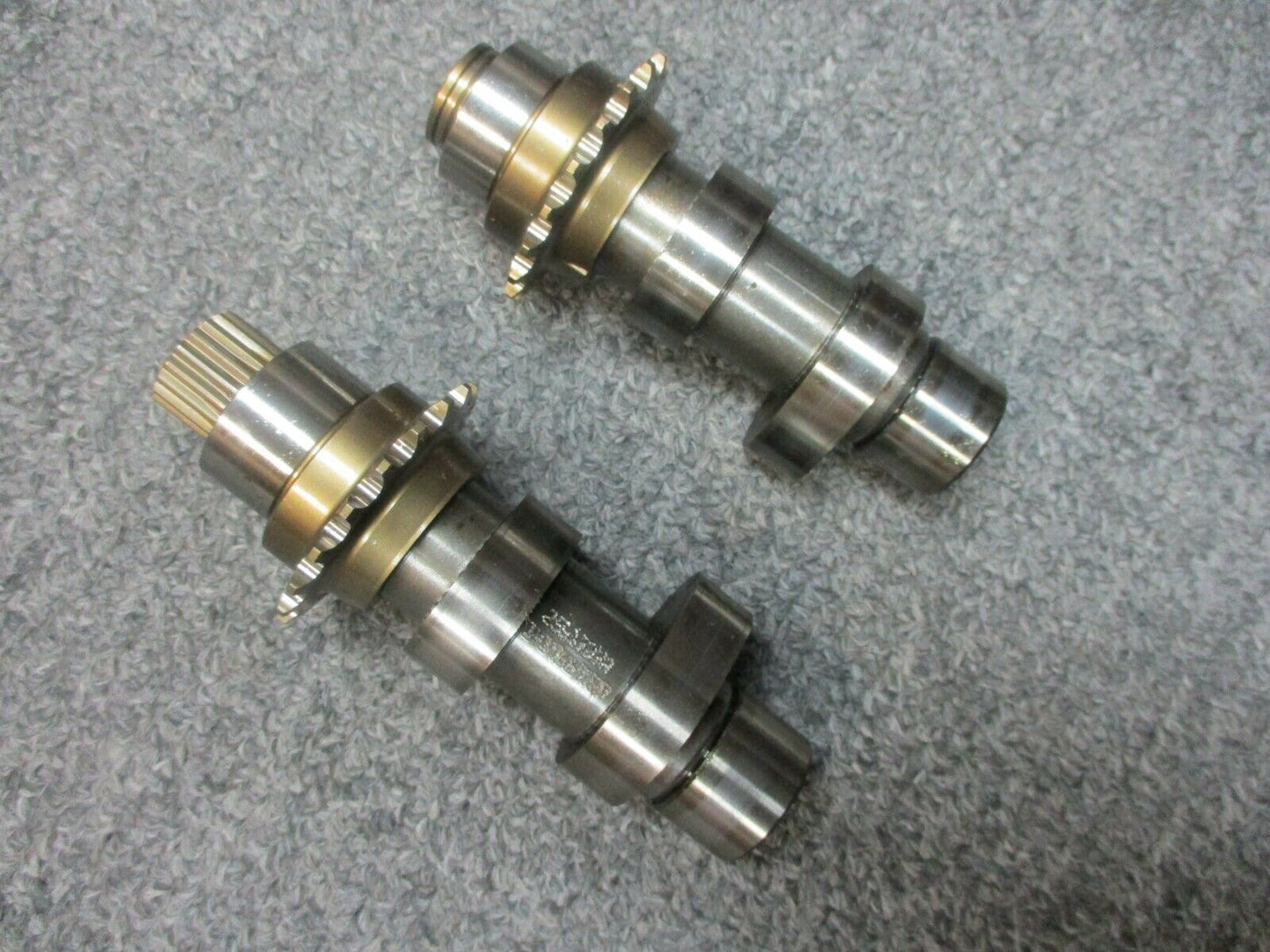 Harley-Davidson OEM Twin Cam Camshafts Front & Rear 07-17 24608-07A 25590-07A