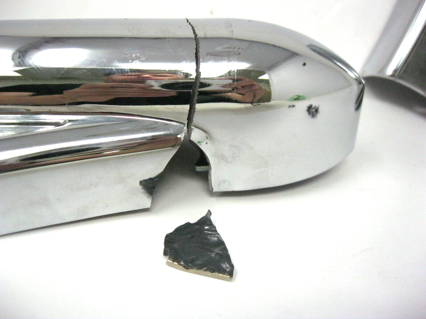 Chrome Rear Swingarm Bar Shield Axle Cover Swingarm for Harley Softail custom