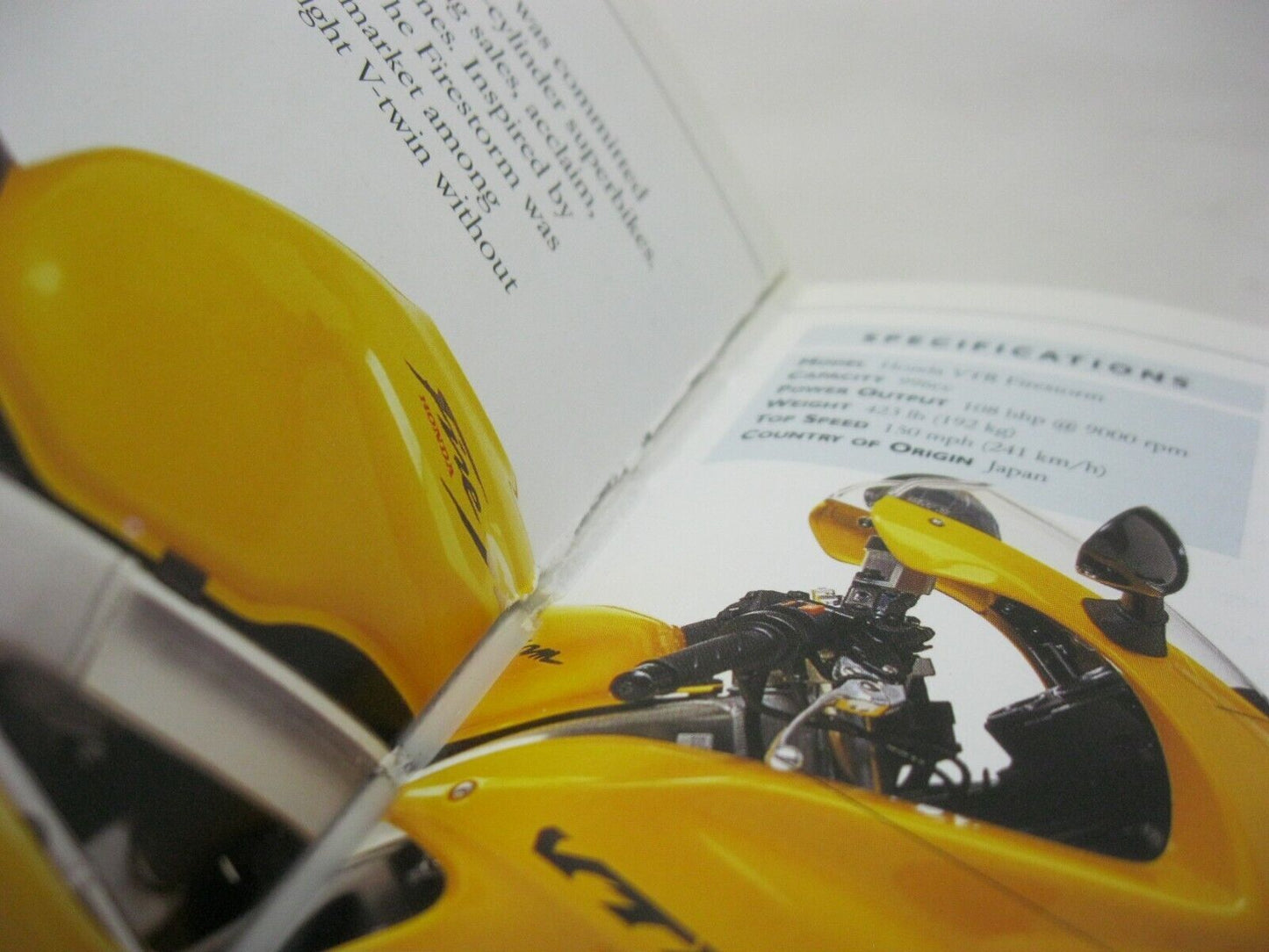 Hugo Wilson's Hot Bikes 2001 Softcover