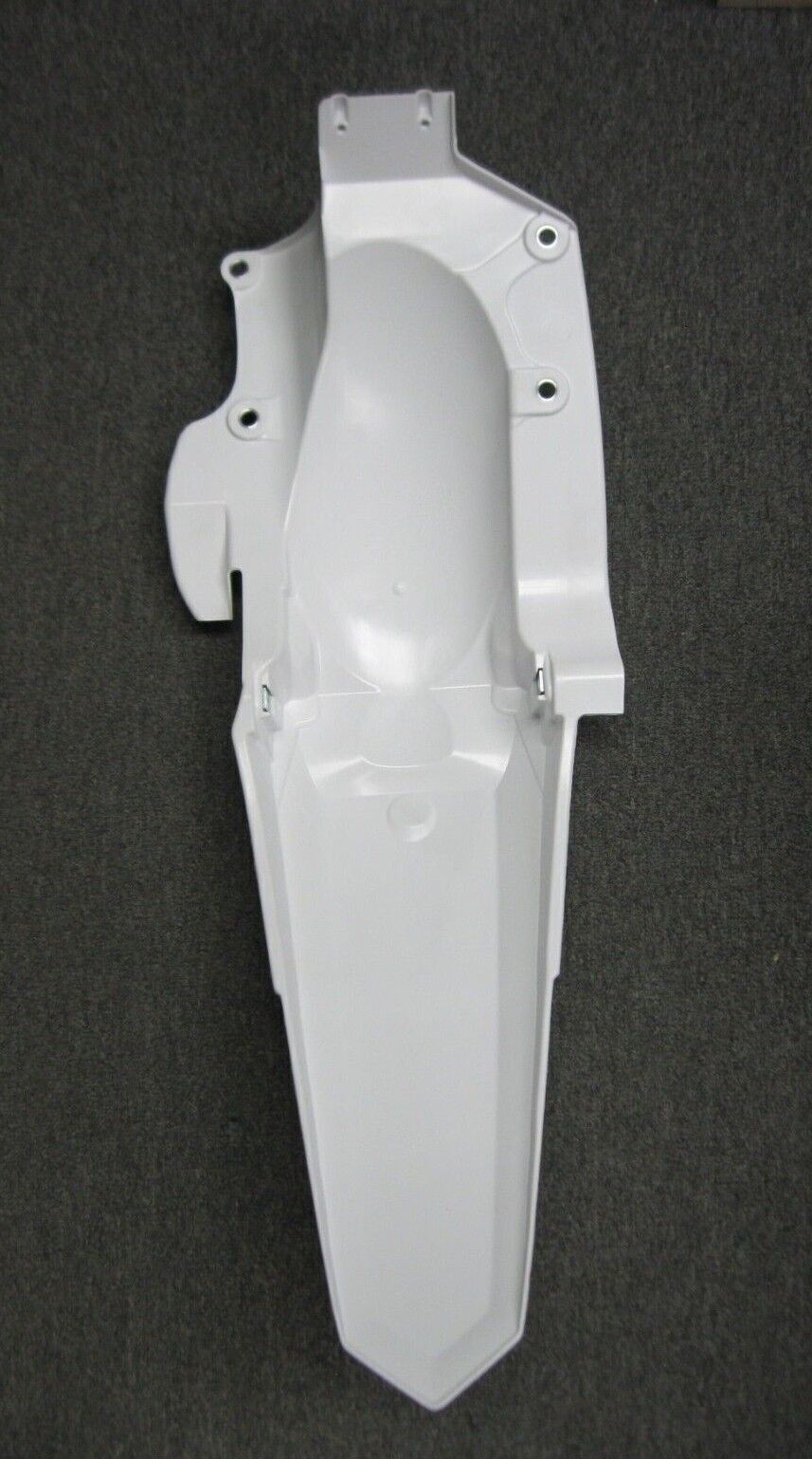 Yamaha OEM White Fender 1SL-21610-10