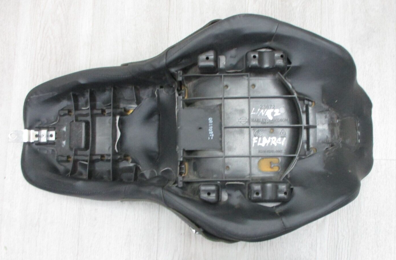 Harley-Davidson FLHRC '09-'10 Seat 52329-09