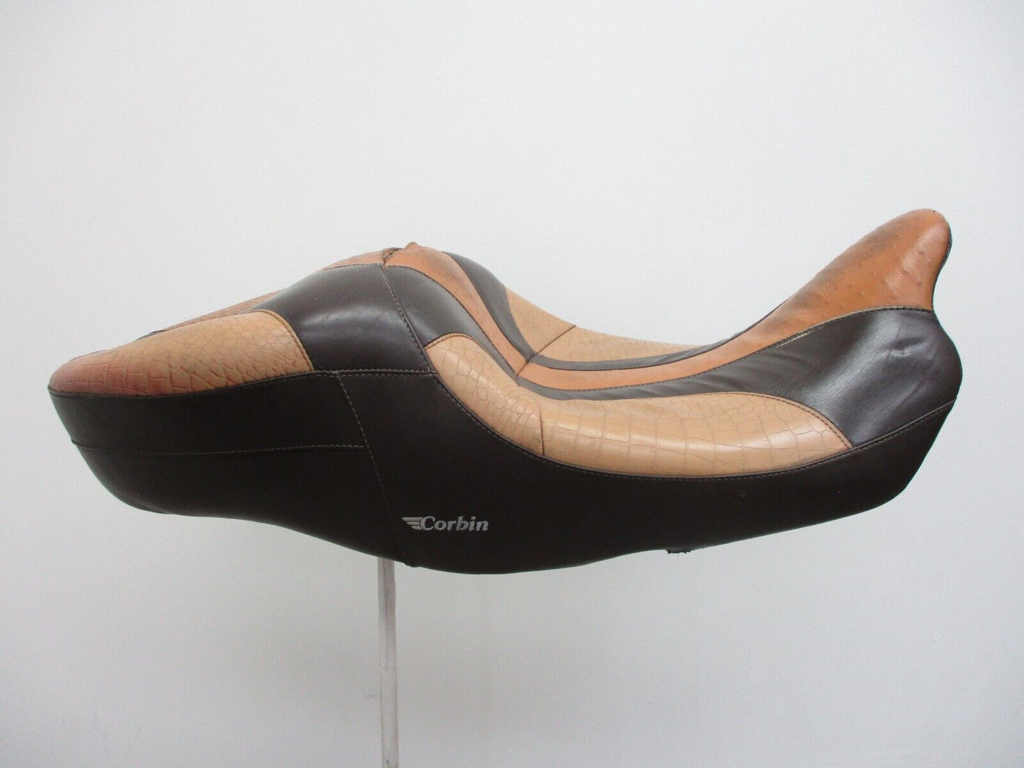 Corbin  Dual Tour Saddle Seat HD-FLH-14