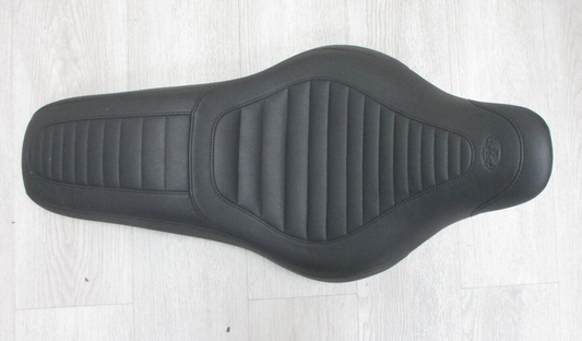 Mustang Black Tripper Fastback Tuck and Roll  Seat 76781