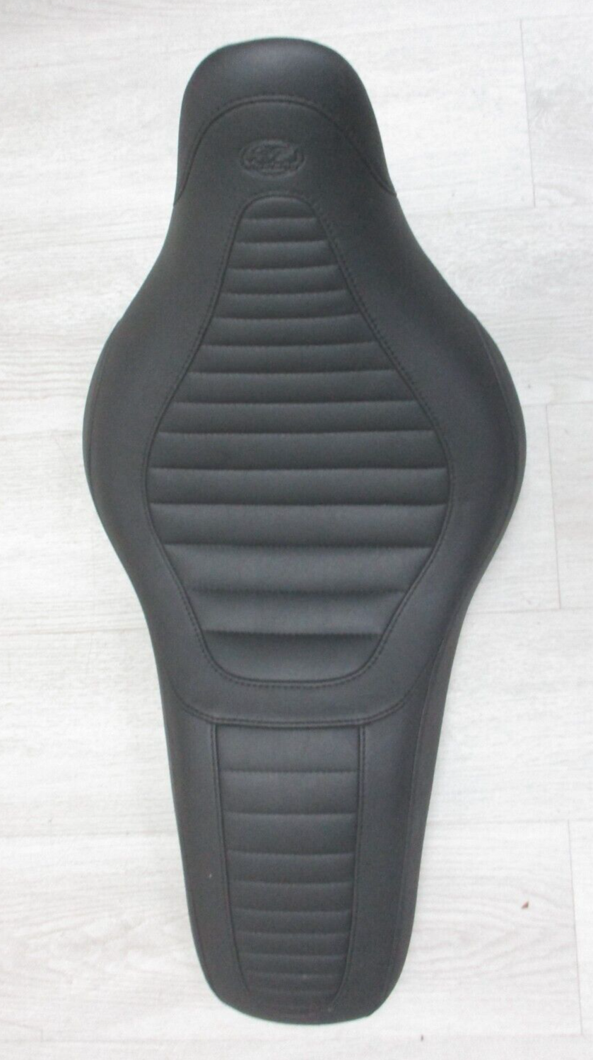 Mustang Black Tripper Fastback Tuck and Roll  Seat 76781