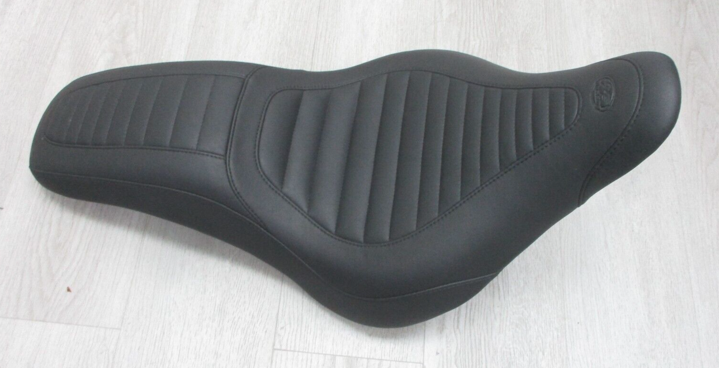 Mustang Black Tripper Fastback Tuck and Roll  Seat 76781