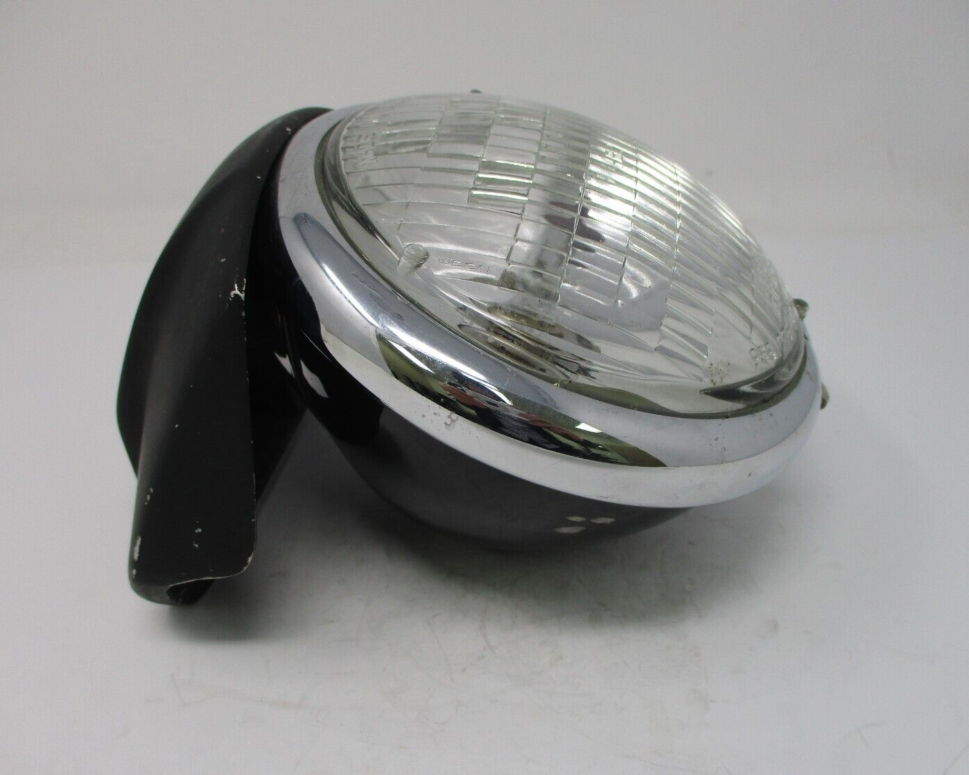 Harley-Davidson OEM Headlight Visor & Headlamp Assembly 938 006-00  67900-92