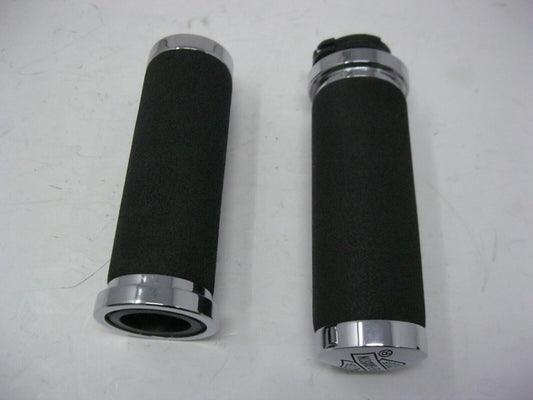 Harley-Davidson OEM Cushioned Bar & Shield Hand Grips (Believed to be) 56006-88B