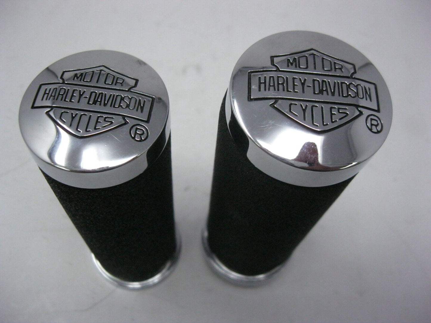 Harley-Davidson OEM Cushioned Bar & Shield Hand Grips (Believed to be) 56006-88B