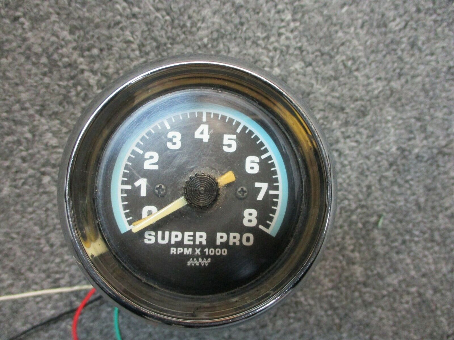 Super Pro Tachometer 0-8000 RPM 2 1/4 " Wrinkle Black