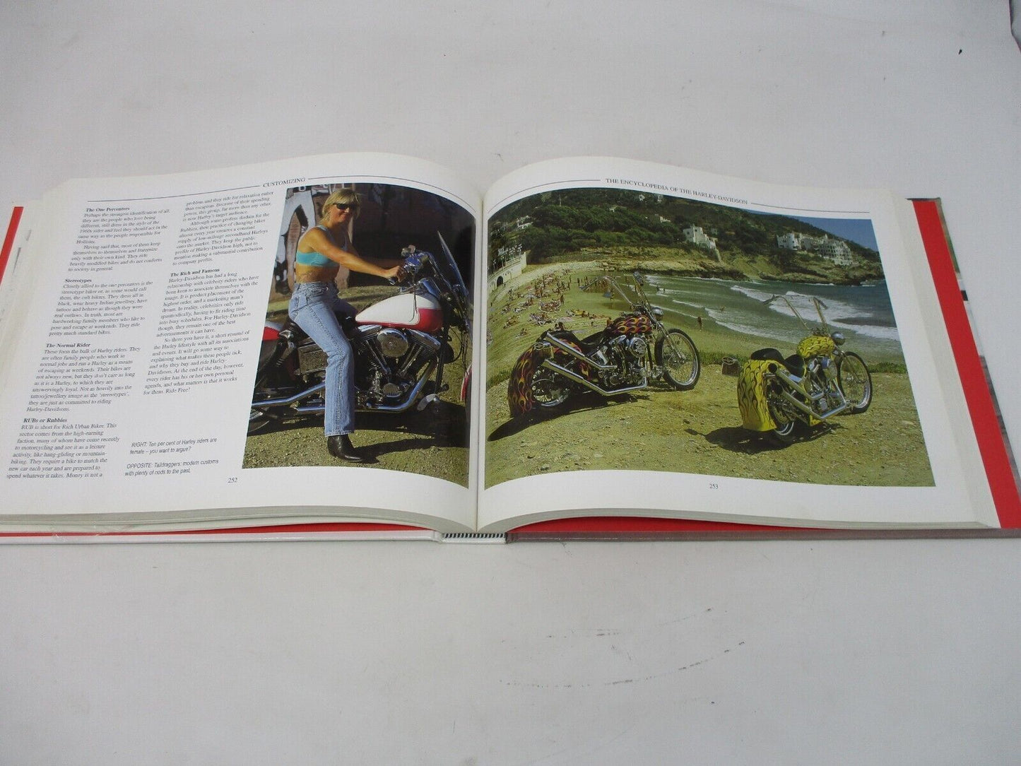 The Encyclopedia of the Harley-Davidson 2010