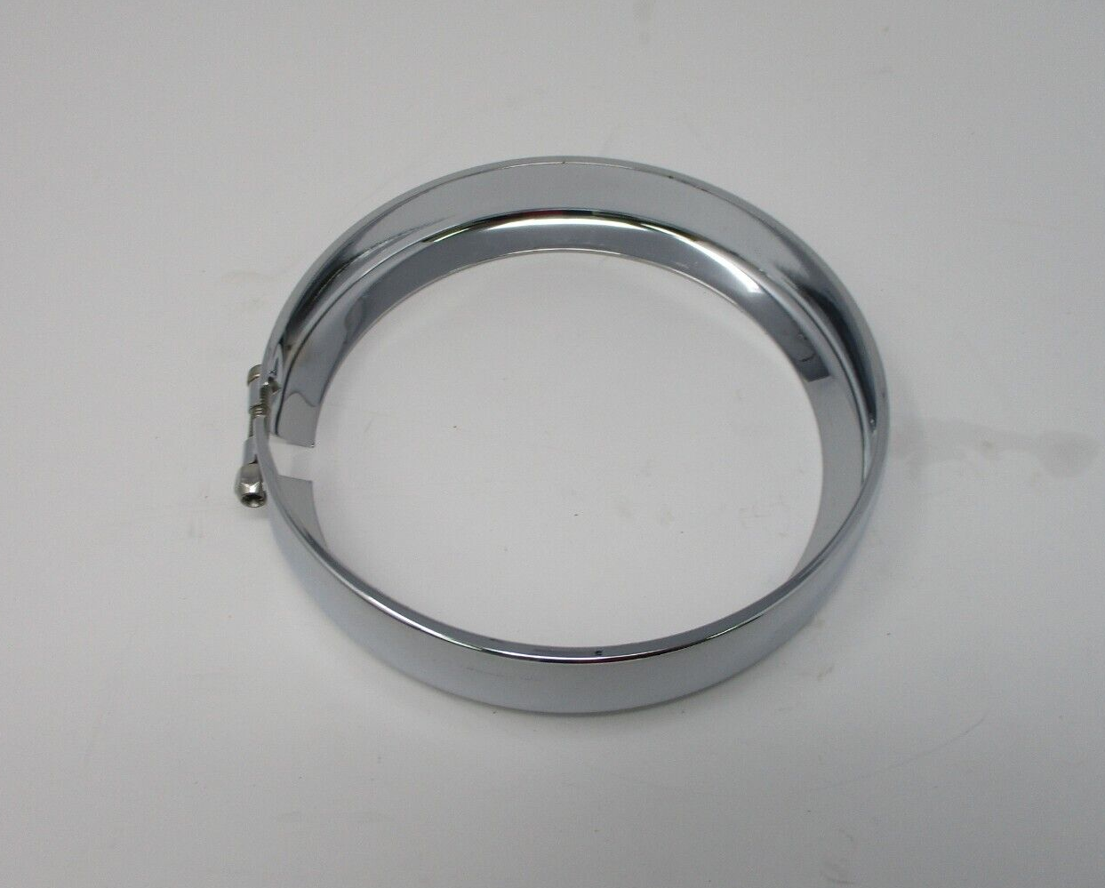 Harley-Davidson  Passing Lamp Bezel Ring Chrome 68725-62A