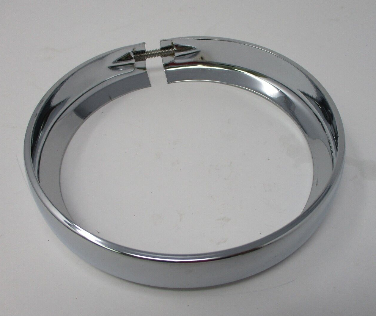 Harley-Davidson  Passing Lamp Bezel Ring Chrome 68725-62A