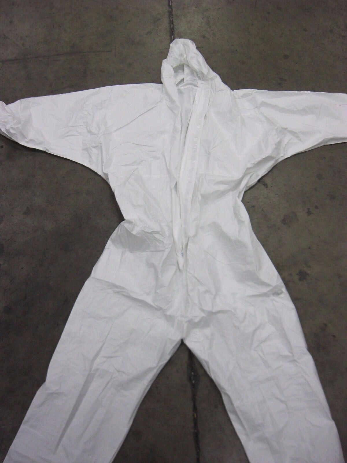 Single White "Tyvek-Style" Suit Size Medium