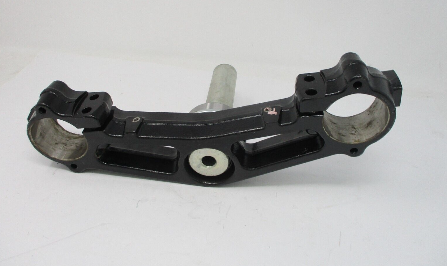 Harley-Davidson OEM '15-later Lower Fork Triple Tree Bracket 45900091A