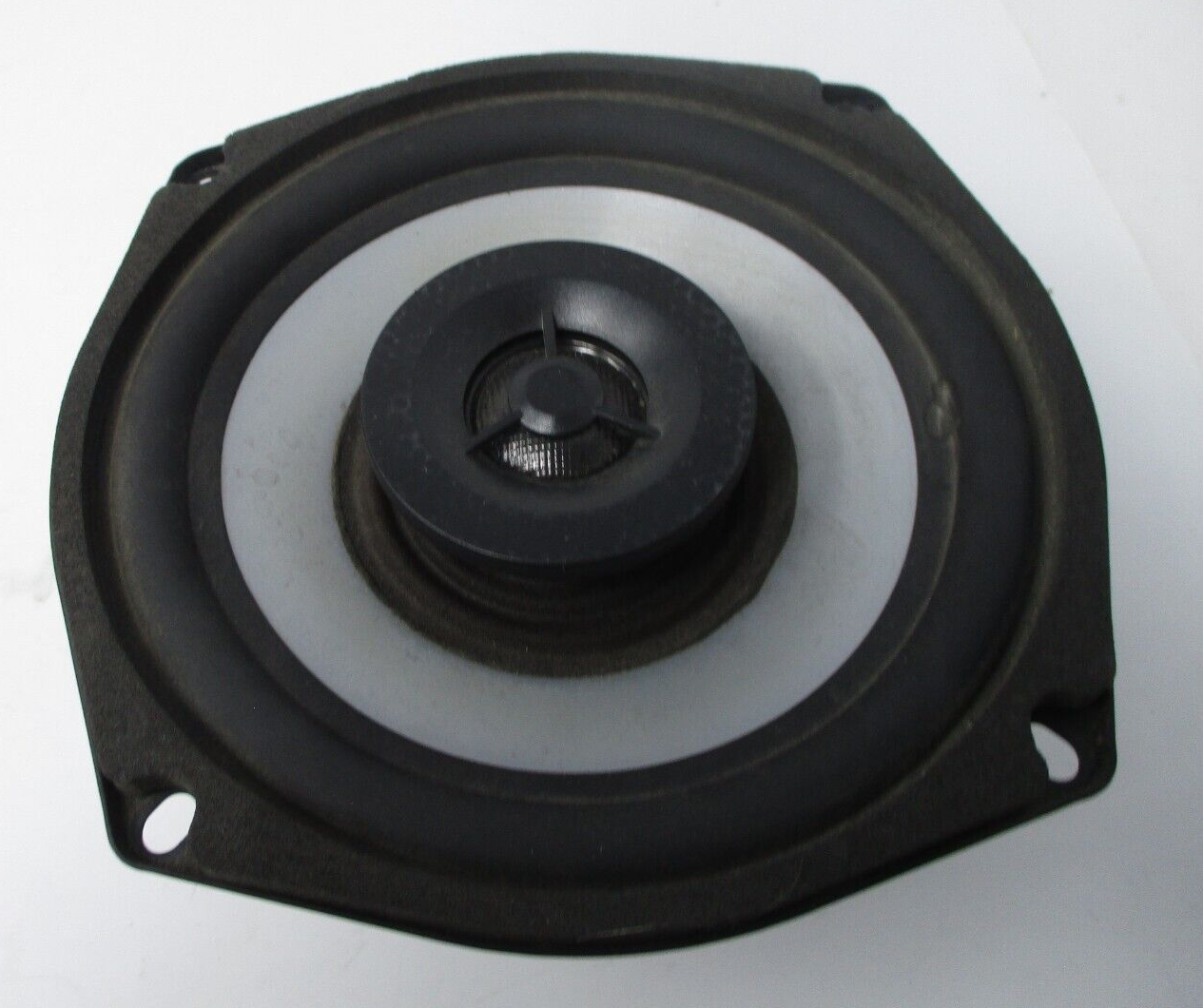 Harley-Davidson OEM Speaker 5.25" 2 OHMS  '06-'13  Touring Models 77029-06